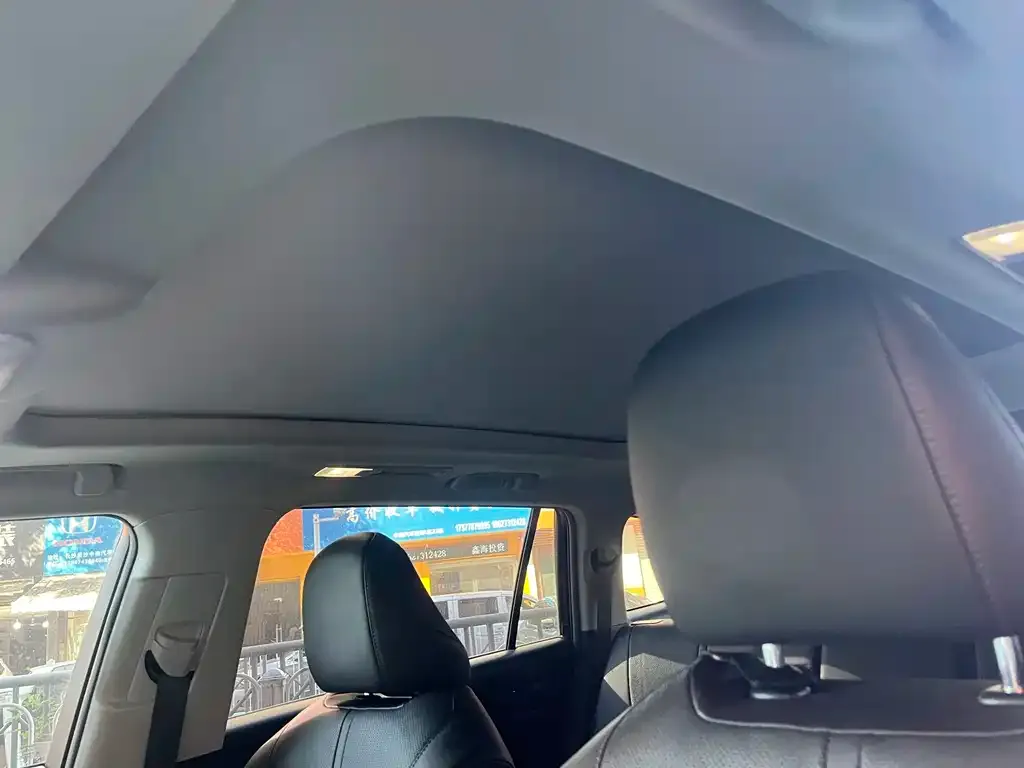 Toyota Highlander 2023 из CN, фото 10