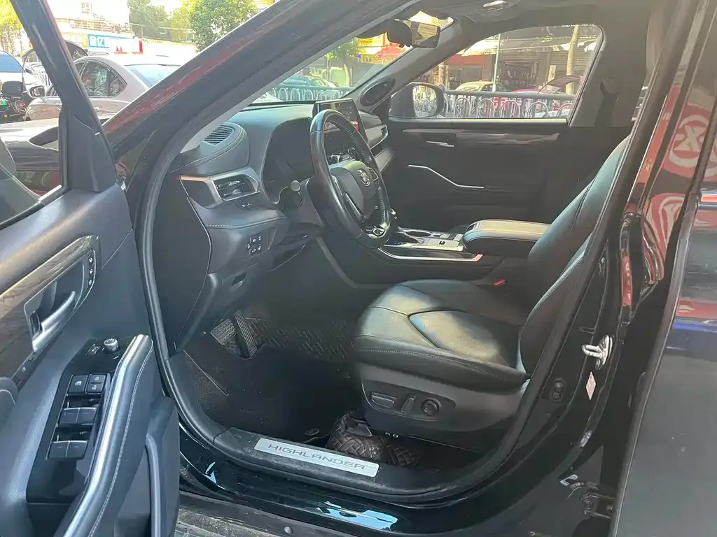Toyota Highlander 2023 из CN, фото 4