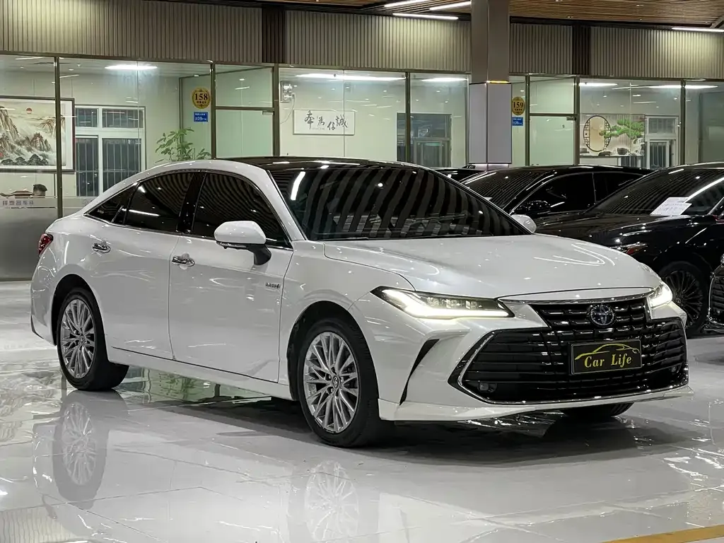 Toyota Avalon 2023 из CN, фото 2