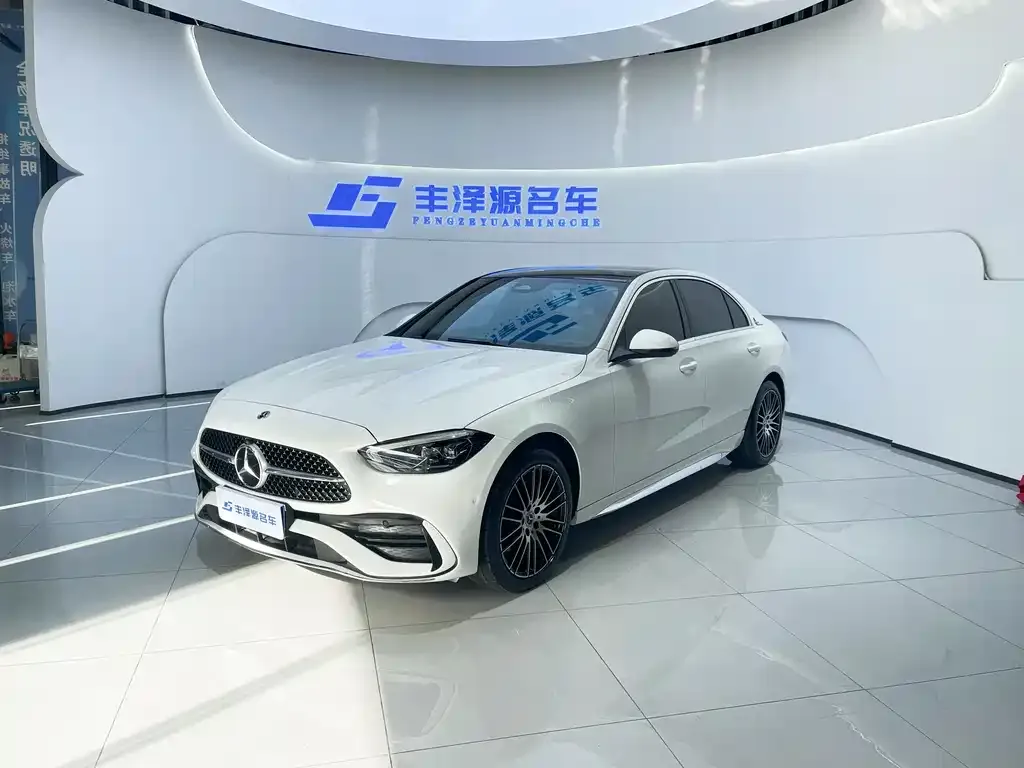 Mercedes-Benz C-Class — фото 1