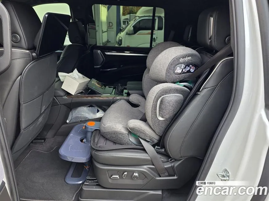 Cadillac Escalade 2025 из KR, фото 9