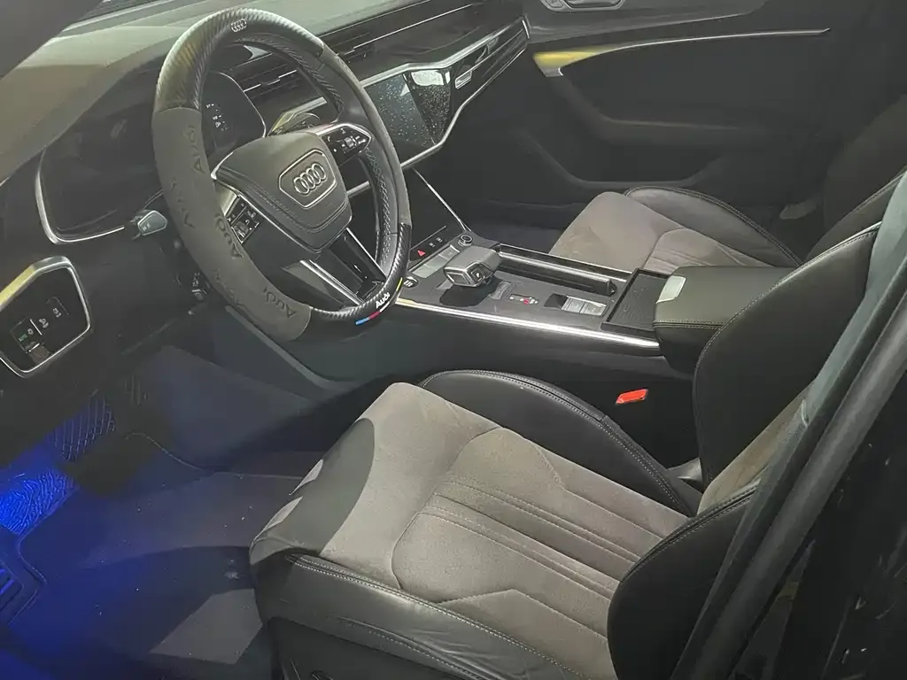 Audi A6L 2023 из CN, фото 4