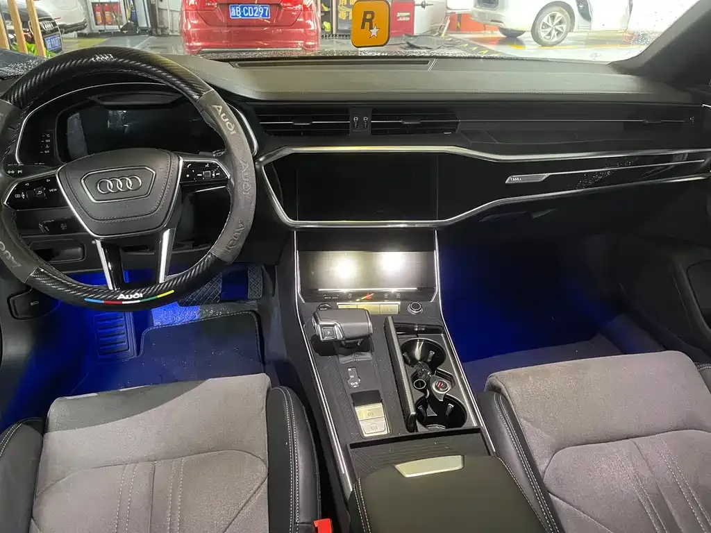 Audi A6L 2023 из CN, фото 9