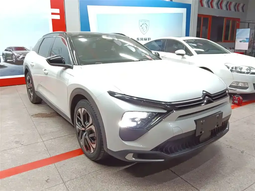 Citroen C5 X 2023 из CN, фото 4