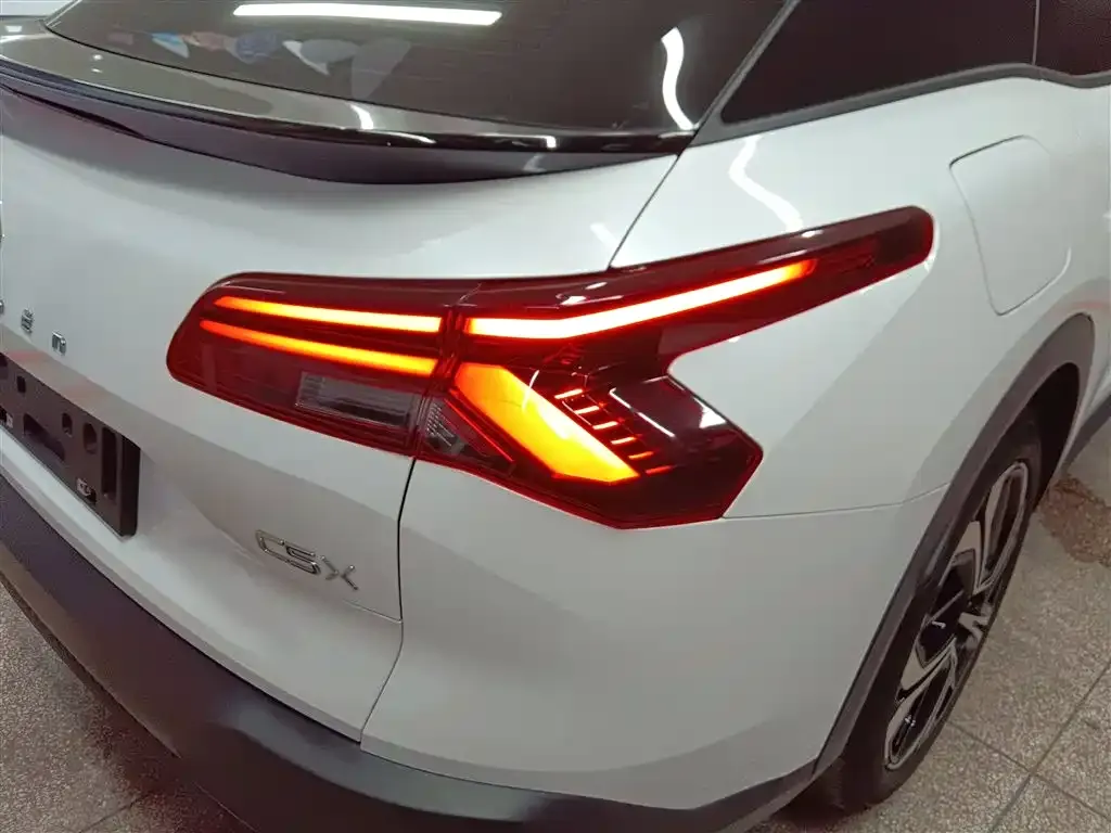 Citroen C5 X 2023 из CN, фото 8