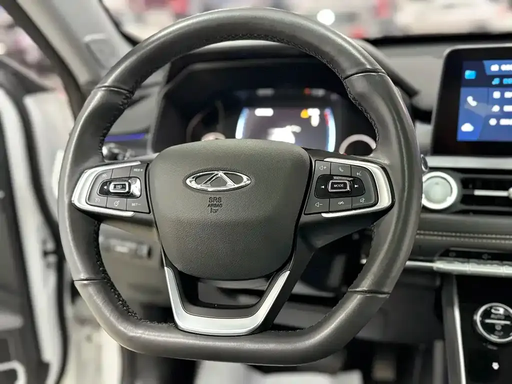 Chery Tiggo 8 — фото 8