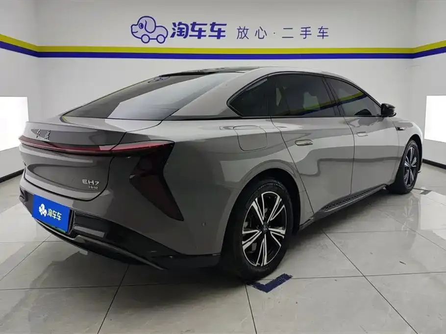 Hongqi EH7 — фото 3