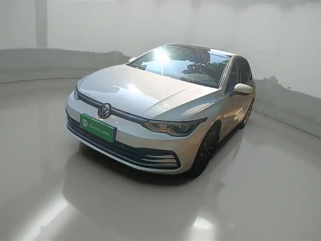 Volkswagen Golf 2022 из CN, фото 2