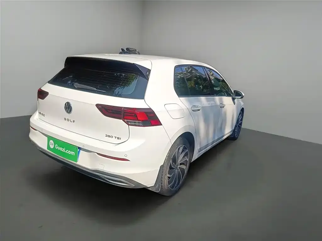 Volkswagen Golf 2022 из CN, фото 7
