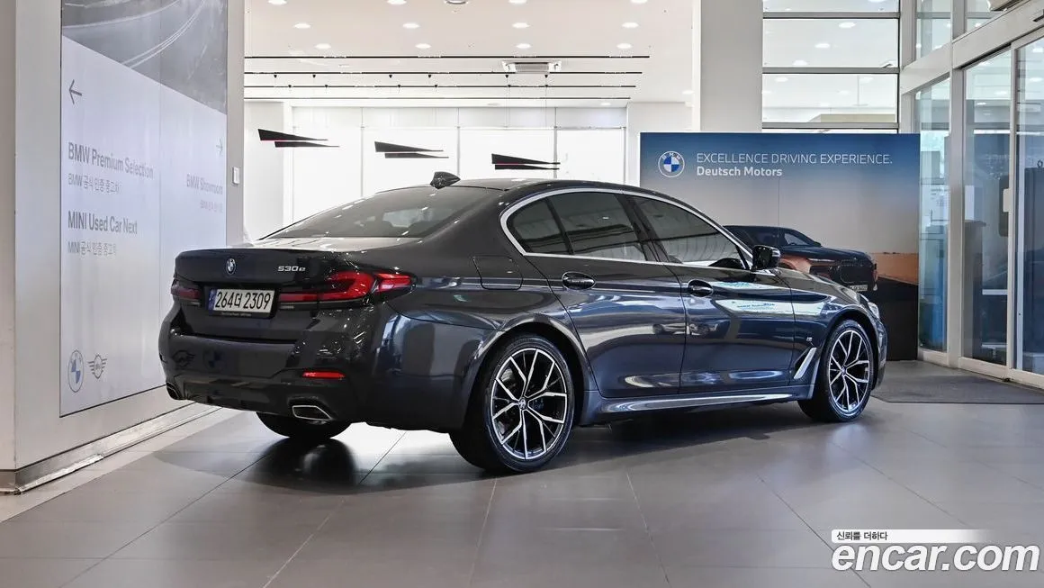 BMW 5-Series 2021 из KR, фото 4