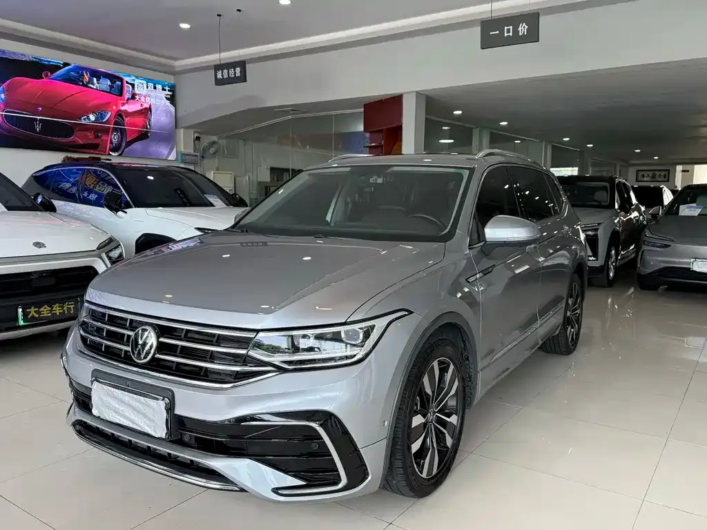 Volkswagen Tiguan L 2021 из CN, фото 1