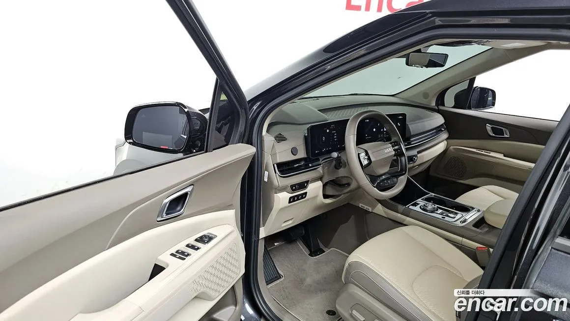 Kia Carnival — фото 10