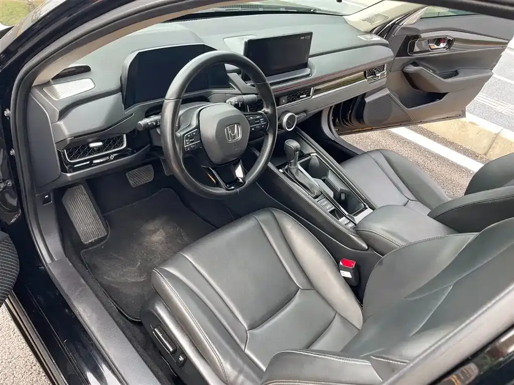 Honda Inspire — фото 10
