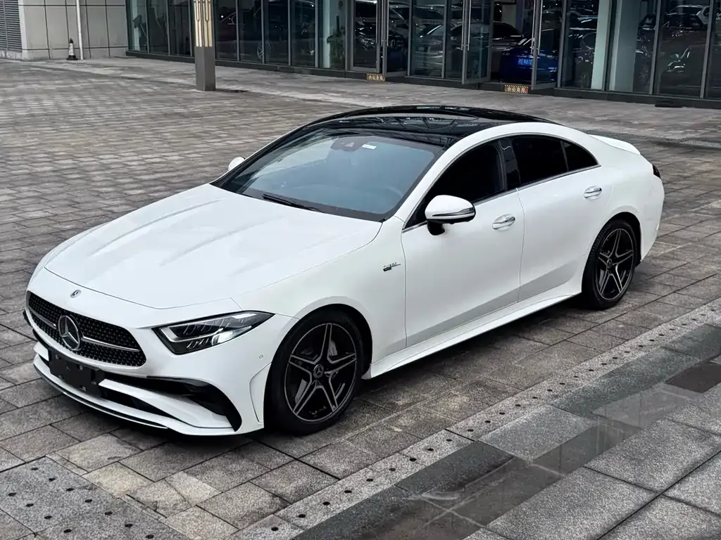 Mercedes-Benz CLS — фото 1
