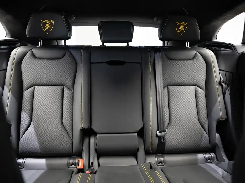 Lamborghini Urus — фото 7