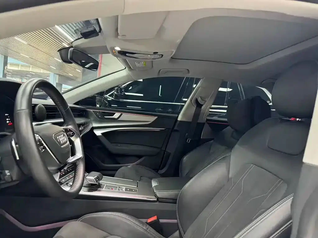 Audi A7L 2024 из CN, фото 2