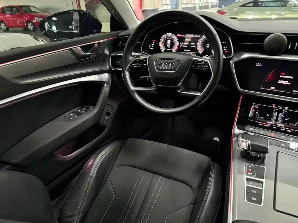Audi A7L 2024 из CN, фото 4