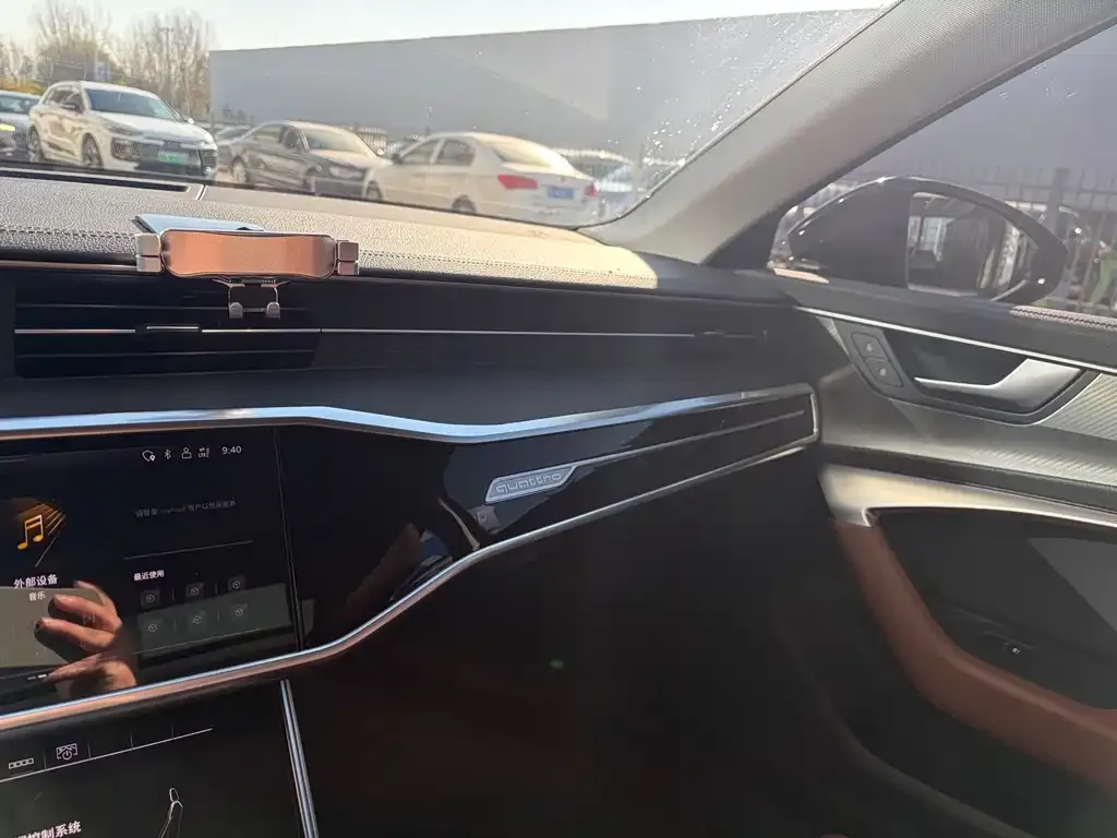 Audi A6L 2022 из CN, фото 2