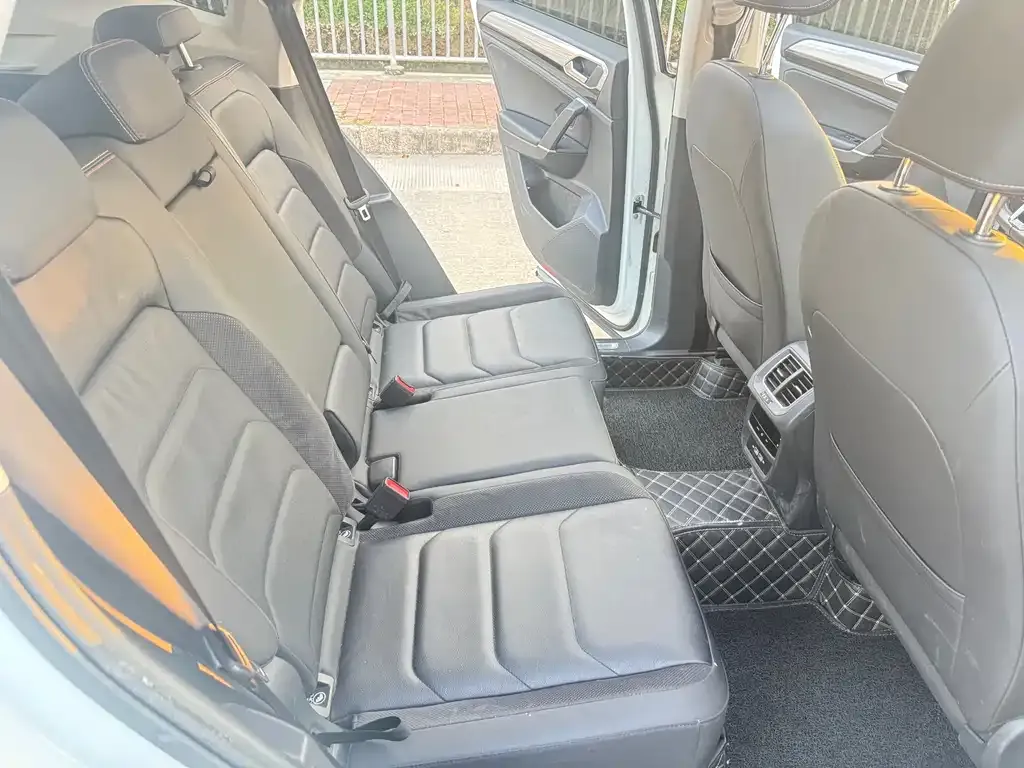 Volkswagen Tayron 2022 из CN, фото 9
