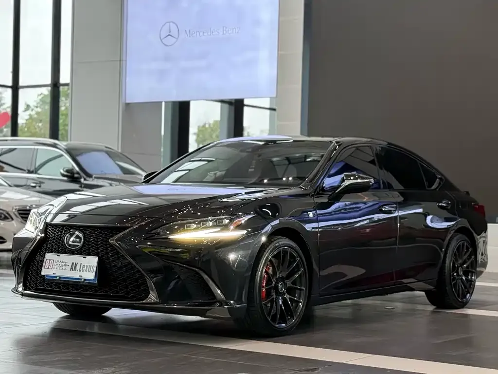 Lexus ES 2021 из CN, фото 1