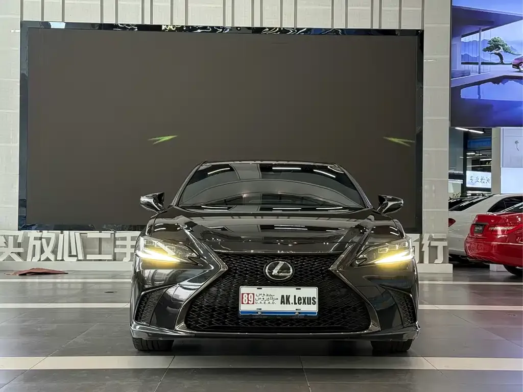 Lexus ES 2021 из CN, фото 2