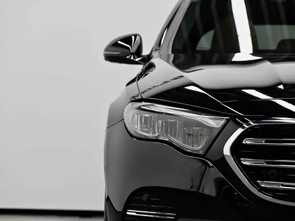 Mercedes-Benz E-Class — фото 4