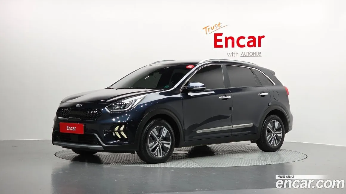 Kia Niro — фото 1