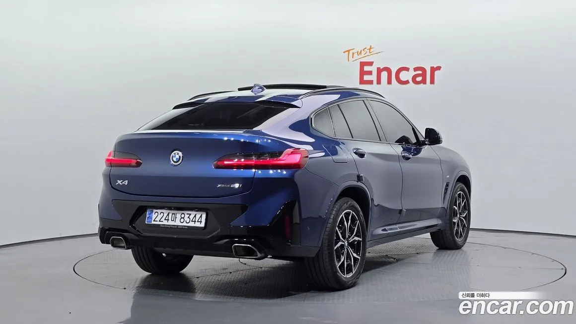 BMW X4 2023 из KR, фото 2