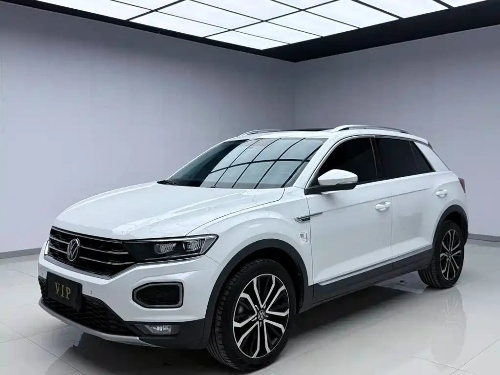 Volkswagen T-Roc 2023 из CN, фото 1