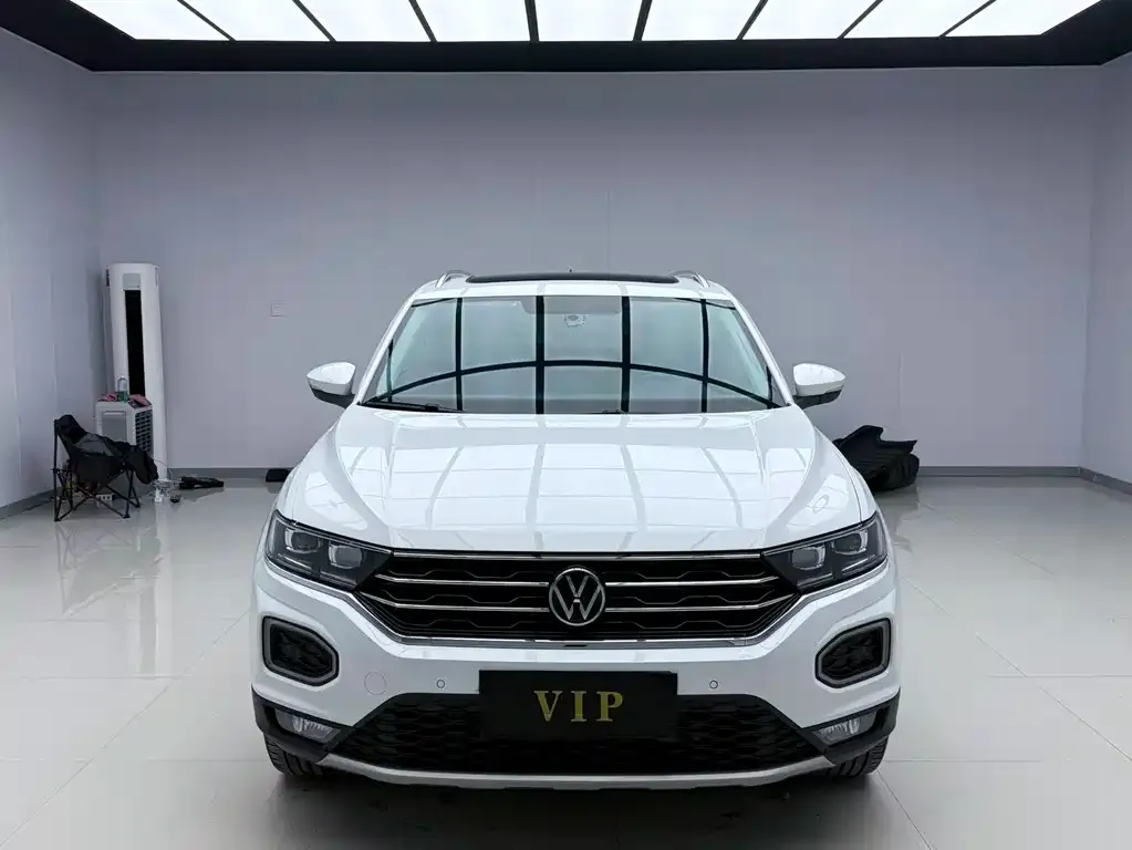 Volkswagen T-Roc 2023 из CN, фото 2