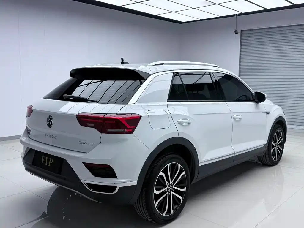 Volkswagen T-Roc 2023 из CN, фото 4