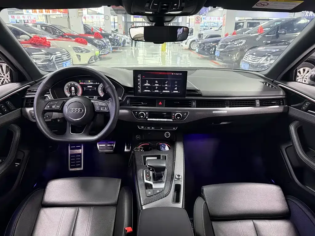 Audi A4L 2023 из CN, фото 8