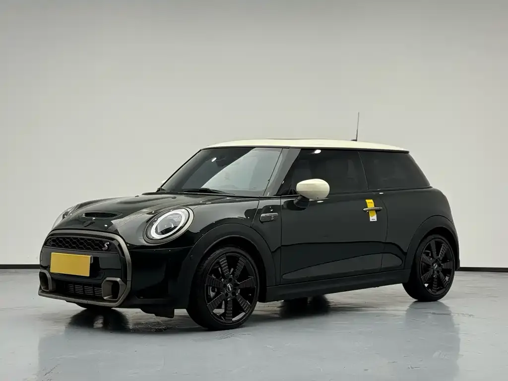 MINI Cooper (3-door) — фото 1