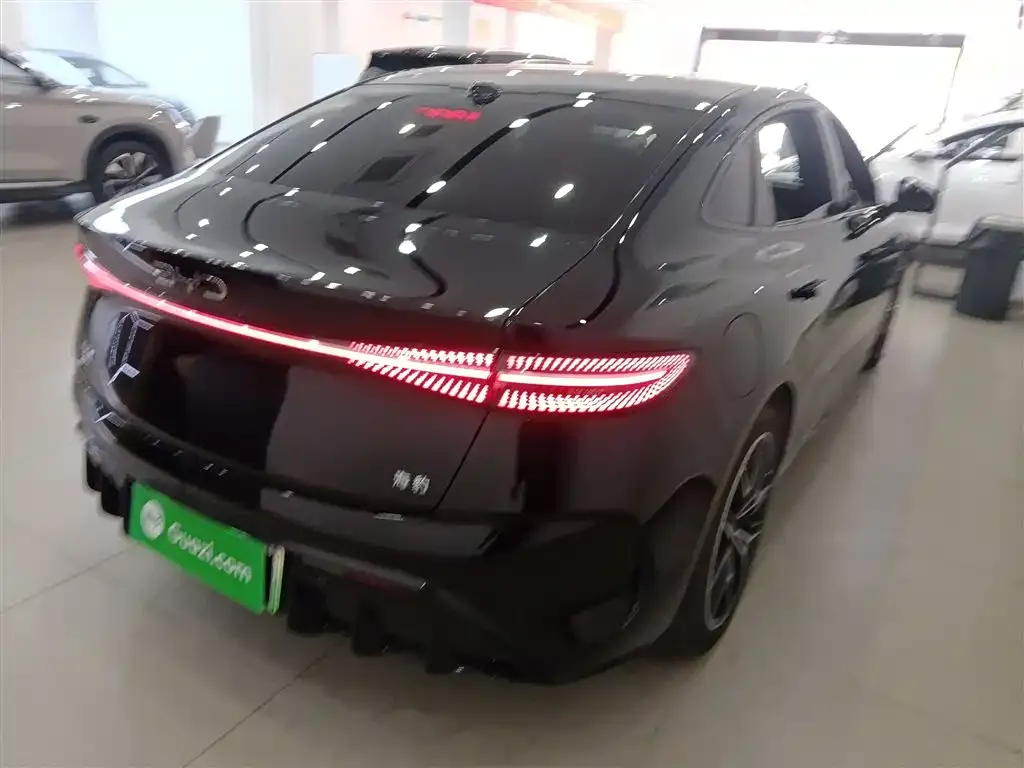 BYD Seal — фото 7