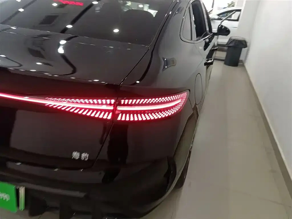 BYD Seal — фото 8