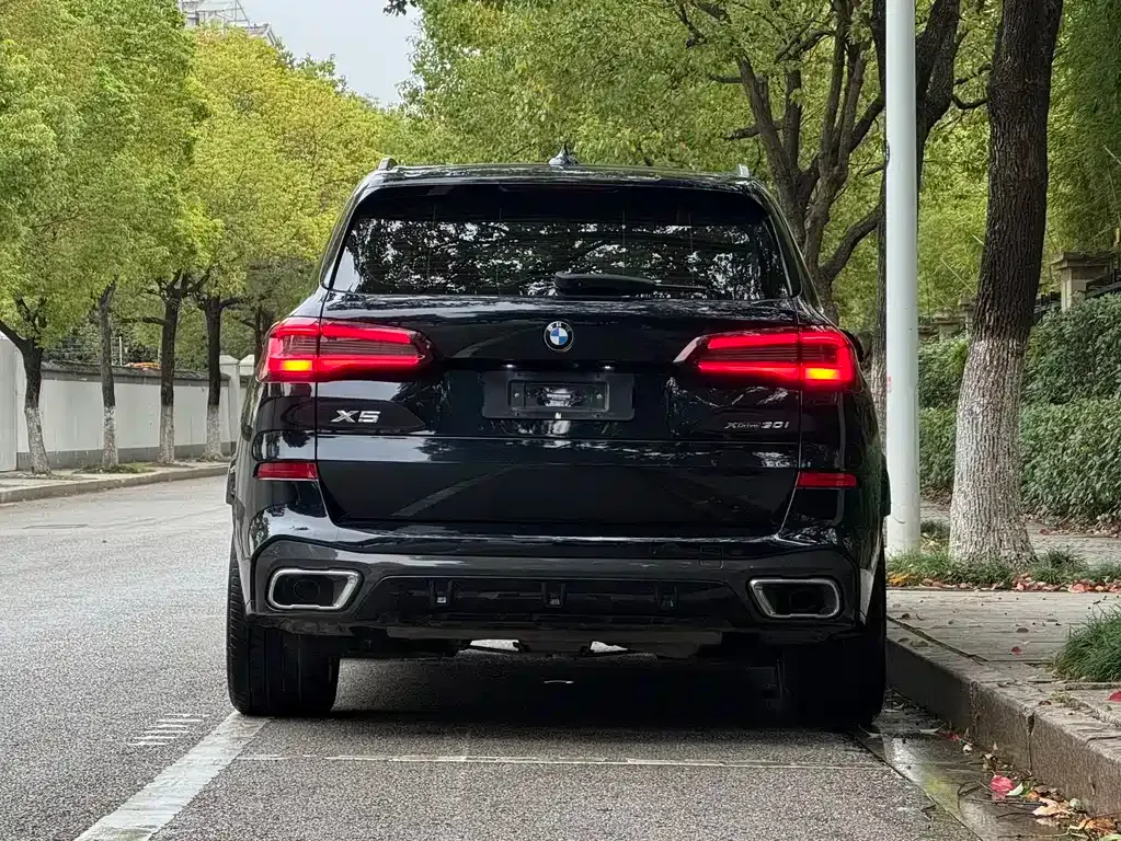 BMW X5 (Import) — фото 5