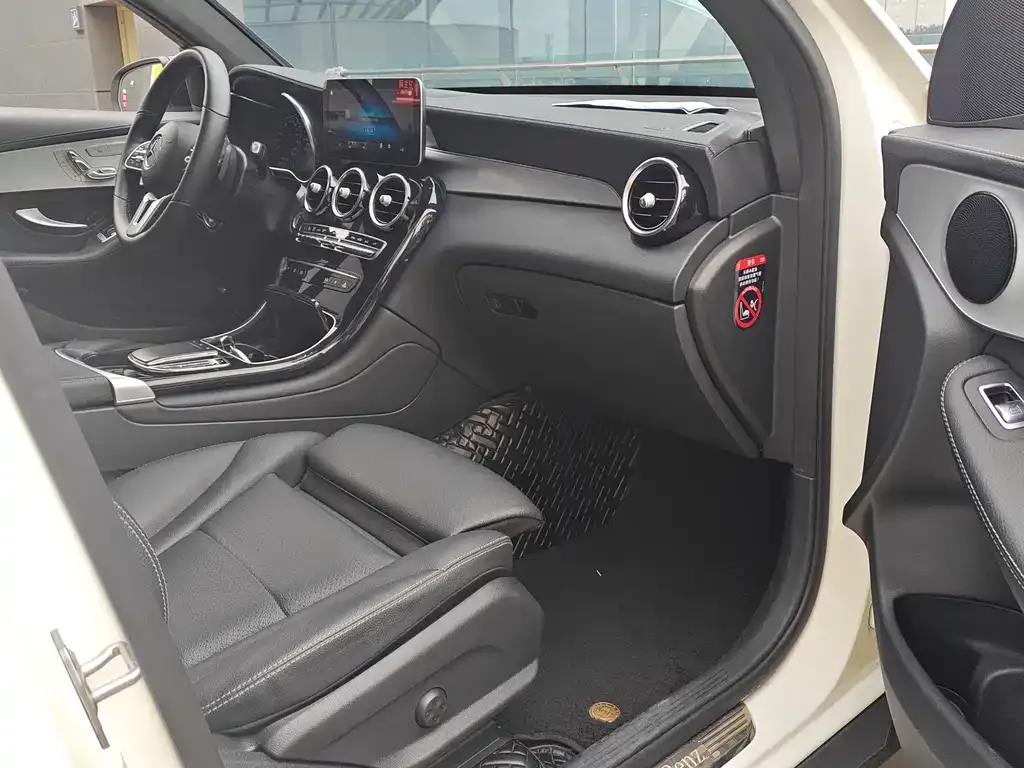 Mercedes-Benz GLC Coupe 2022 из CN, фото 8