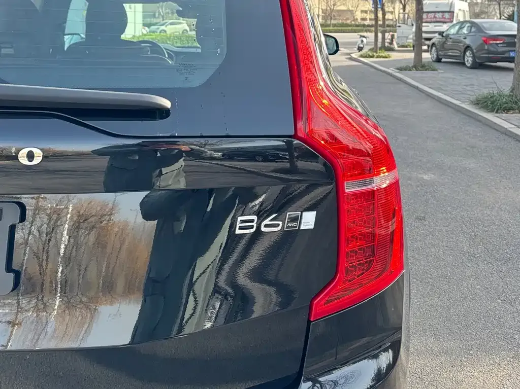 Volvo XC90 2023 из CN, фото 7