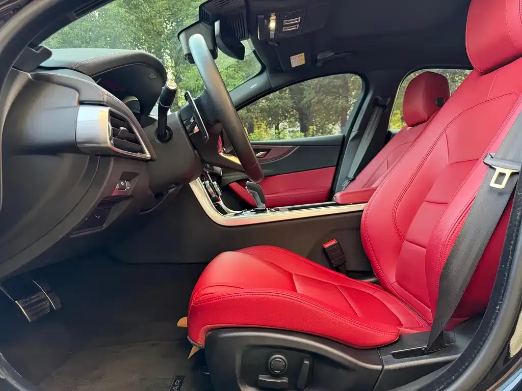 Jaguar XEL 2022 из CN, фото 5
