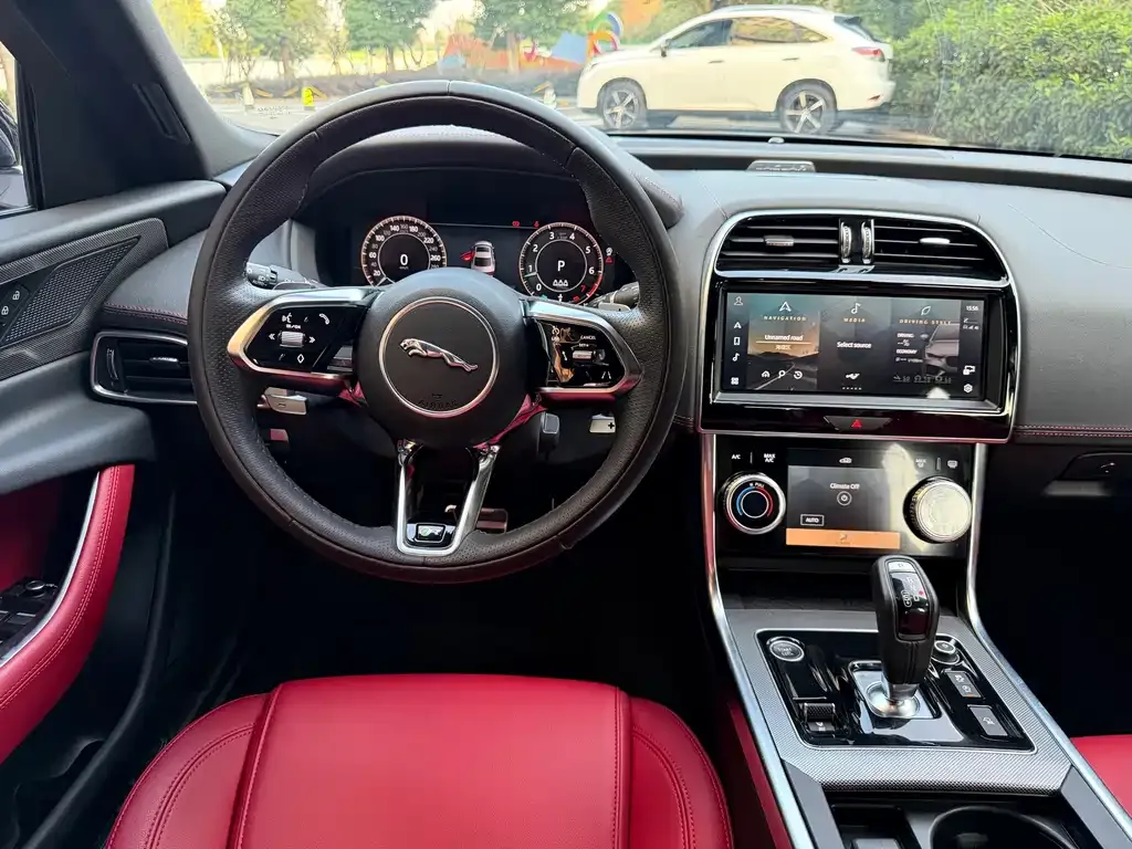 Jaguar XEL 2022 из CN, фото 6