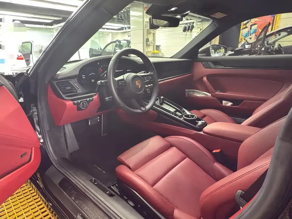 Porsche 911 2024 из CN, фото 8