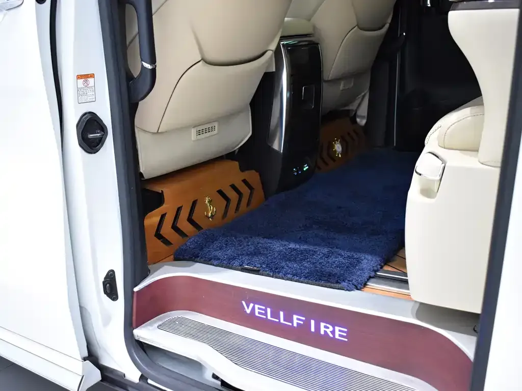Toyota Vellfire 2021 из CN, фото 7