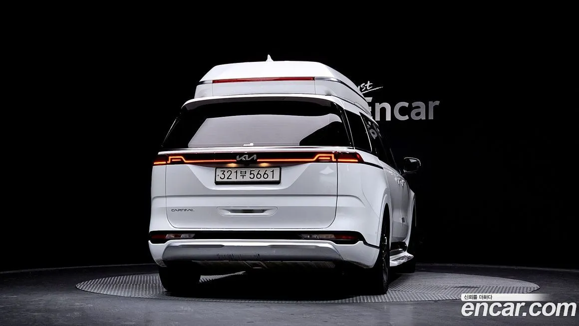 Kia Carnival — фото 4