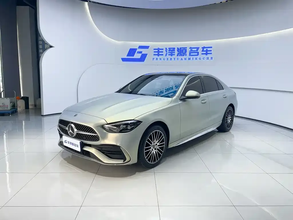 Mercedes-Benz C-Class — фото 1