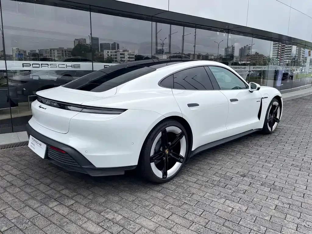 Porsche Taycan 2024 из CN, фото 3