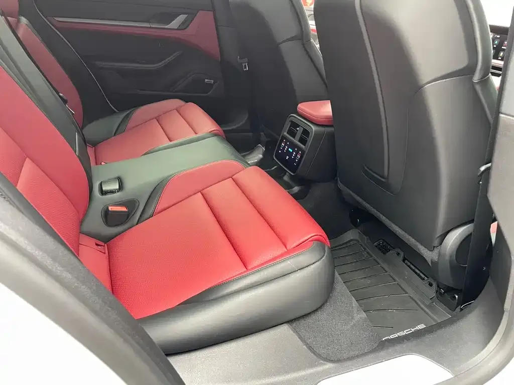 Porsche Taycan 2024 из CN, фото 7