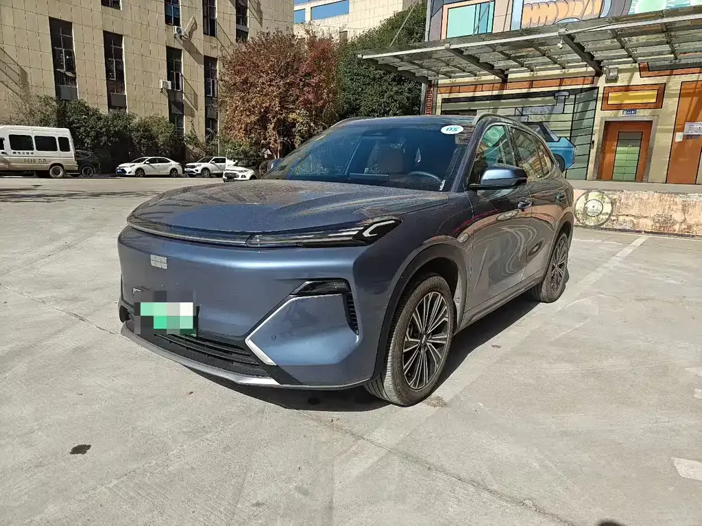 Geely 银河星舰7 — фото 1