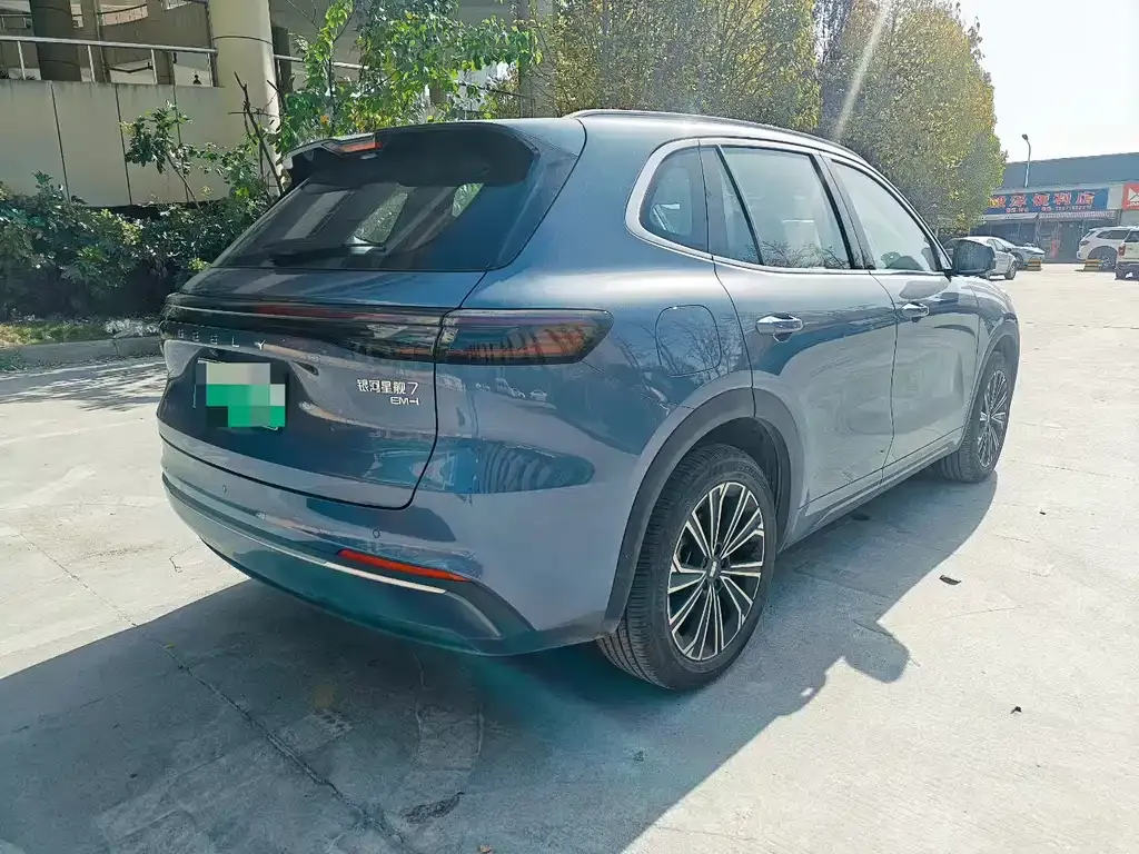 Geely 银河星舰7 — фото 7