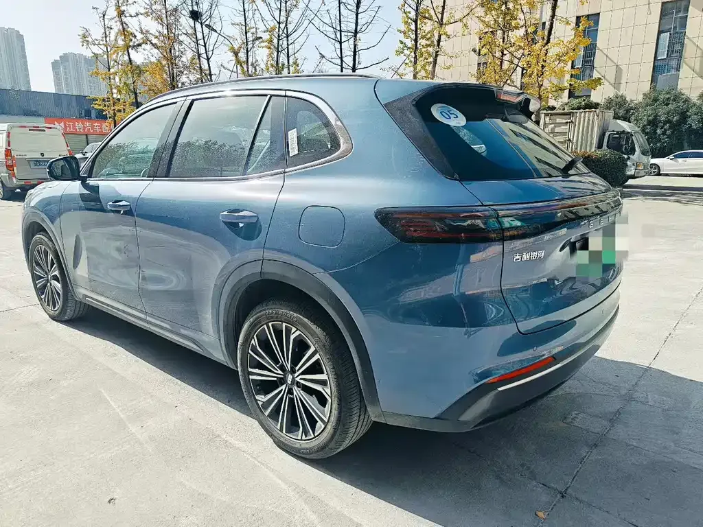 Geely 银河星舰7 — фото 9