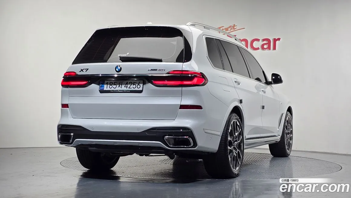 BMW X7 — фото 2